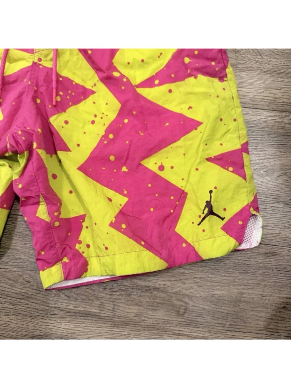 Jordan Swim Trunks Mens M Pink Yellow Volt Swim Shorts Mesh Lined CJ4701-623